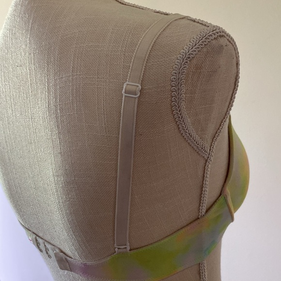 Pink Wear everywhere push up pigeonnant multi color - paint ๐จ bra size 34B - Picture 8 of 14